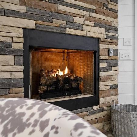 Diamond Cabin W/ Jet Shower & Secluded Back Deck! Broken Bow Extérieur photo