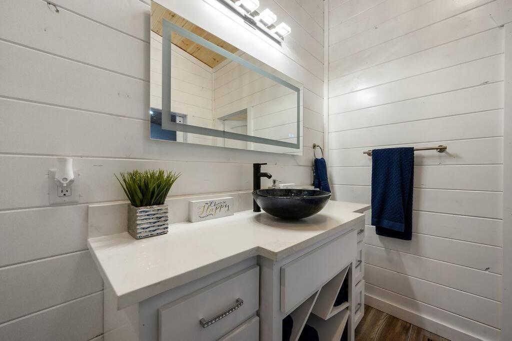 Diamond Cabin W/ Jet Shower & Secluded Back Deck! Broken Bow Extérieur photo